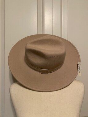 Madewell Biltmore Shaped Felt Hat Cream colored New with tags